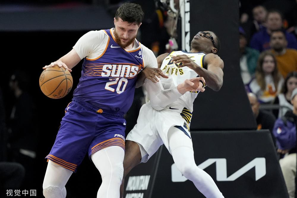 切尔西发布下赛季主场球衣:深浅蓝色纹理冲撞印花+红白装饰.